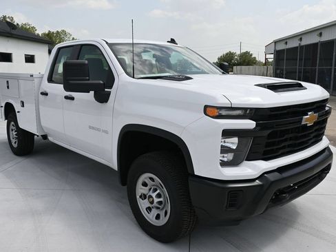 New 2025 Chevrolet Silverado 2500 W/T RWD image 9