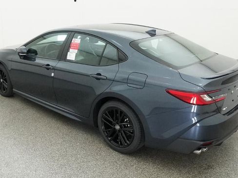 New 2026 Toyota Camry SE FWD image 5