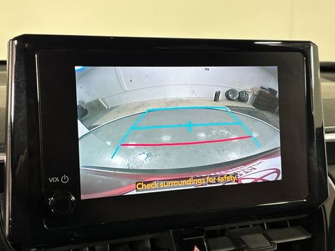 Used 2023 Toyota Corolla Cross image 17