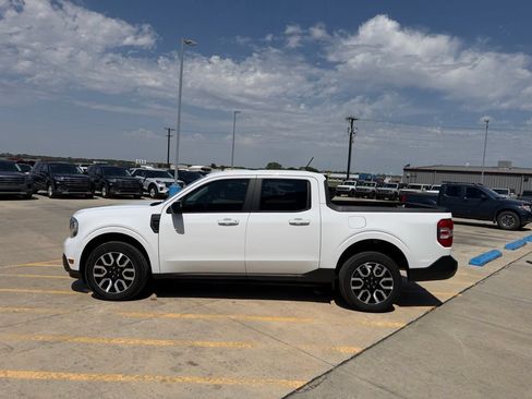 Used 2024 Ford Maverick Lariat FWD image 4