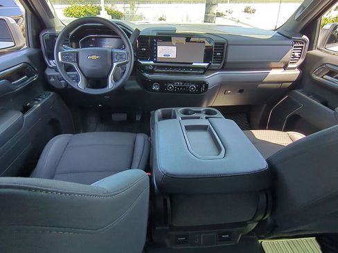 Used 2024 Chevrolet Silverado 1500 LT RWD image 20
