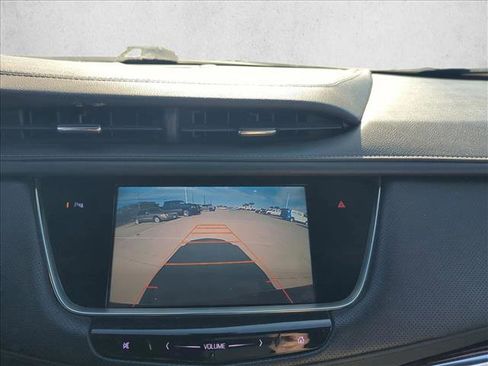 Used 2017 Cadillac XT5 Luxury image 10