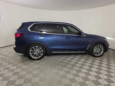 Used 2023 BMW X5 xDrive45e image 9