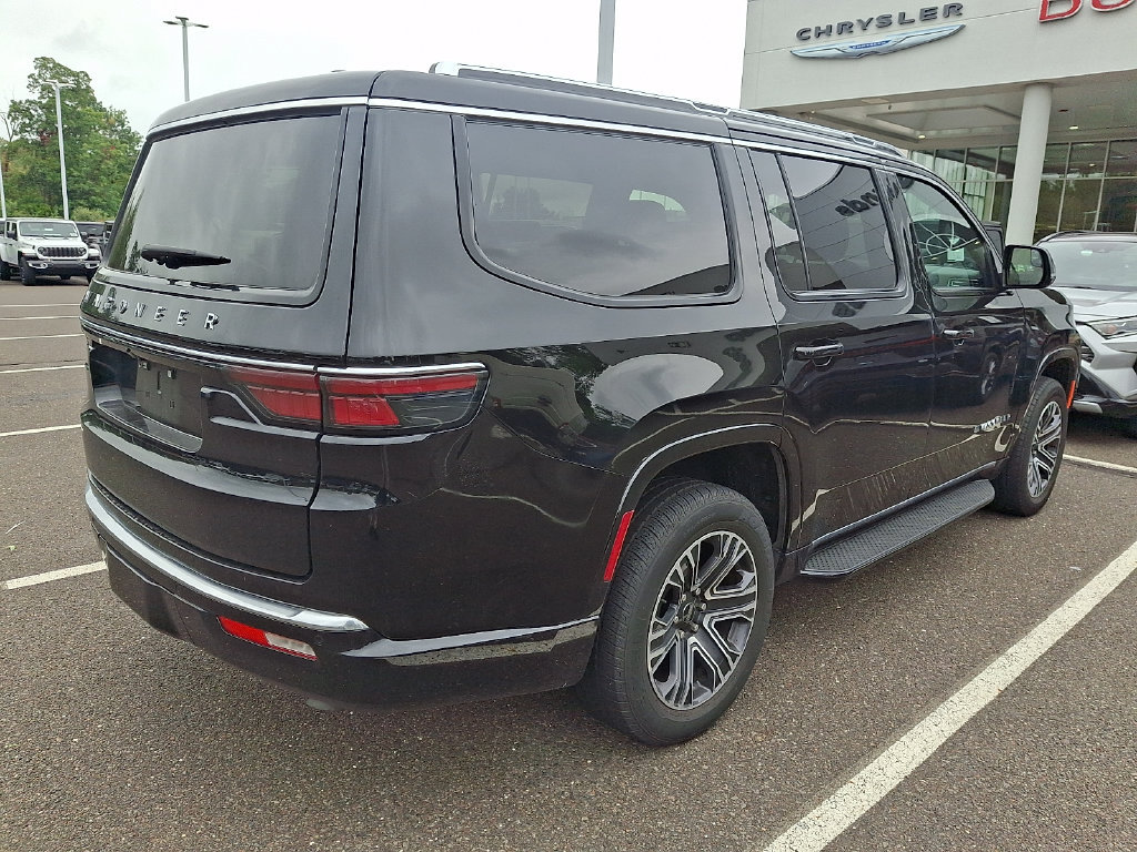 Used 2025 Jeep Wagoneer Series II w/ 8-Passenger Seating Package AWD/4WD image 4