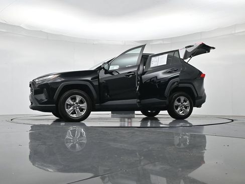 Used 2023 Toyota RAV4 XLE AWD/4WD image 50