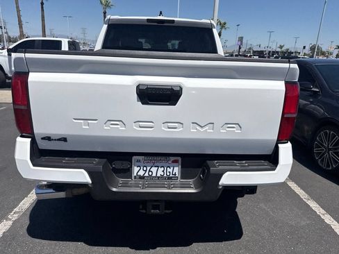 Used 2025 Toyota Tacoma TRD Off-Road AWD/4WD image 22