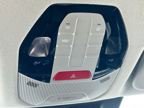 Used 2025 Kia K4 FWD image 17