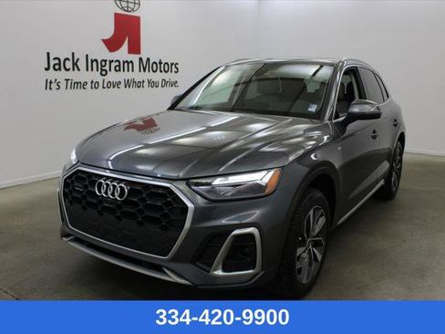 Used 2023 Audi Q5 2.0T Premium Plus w/ Premium Plus Package AWD/4WD image 1