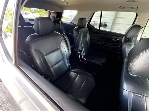 Used 2019 Chevrolet Traverse LT FWD image 37