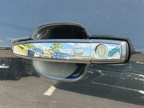 Used 2016 Cadillac SRX Performance FWD image 13