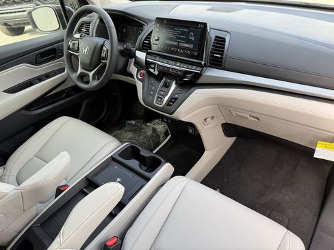 New 2026 Honda Odyssey Elite image 11
