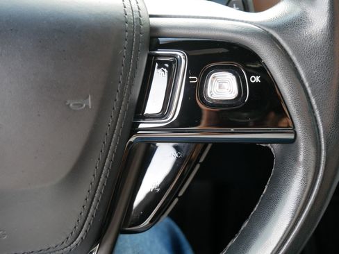 Used 2022 Lincoln Aviator Reserve w/ Equipment Group 201A image 29