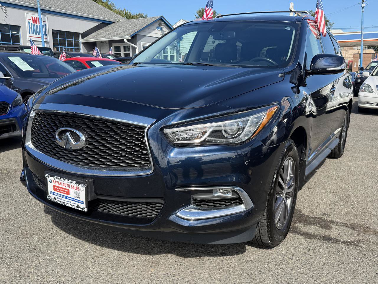 Used 2017 INFINITI QX60 Luxe w/ Premium Plus Package AWD/4WD image 5