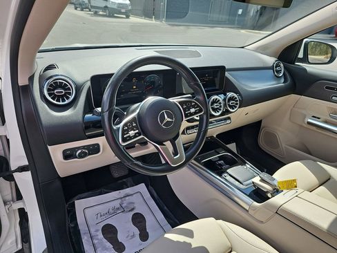 Used 2021 Mercedes-Benz GLA 250 w/ Premium Package image 21
