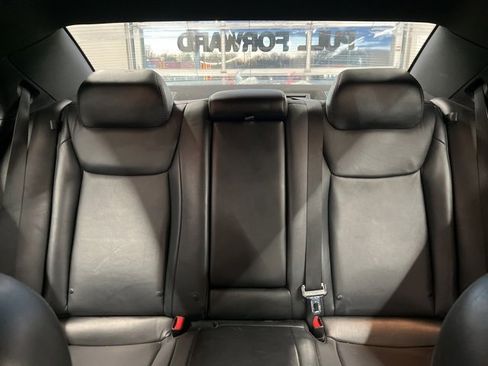 Used 2014 Chrysler 300 Base w/ Driver Convenience Group image 14