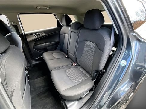 Used 2023 Kia Sportage LX image 20