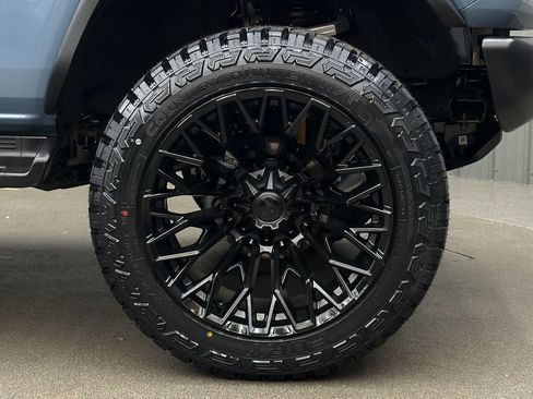 Used 2025 Ford Bronco Heritage Edition image 9