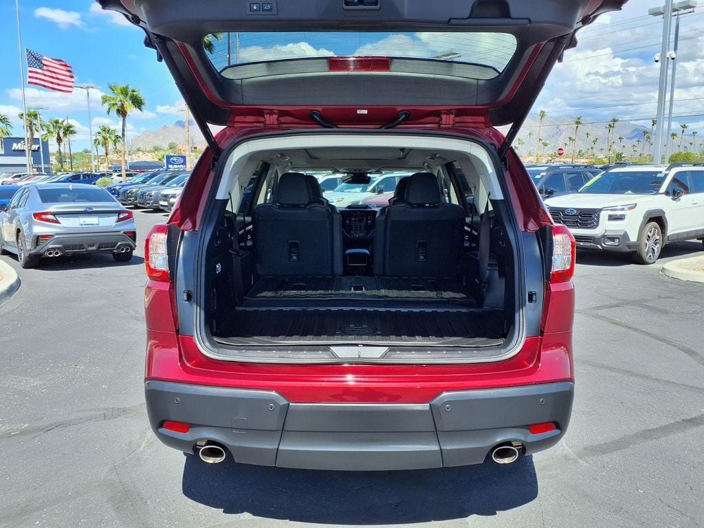 Certified 2023 Subaru Ascent Onyx Edition Limited AWD/4WD image 16