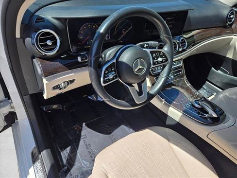 Used 2020 Mercedes-Benz E 350 Sedan image 9