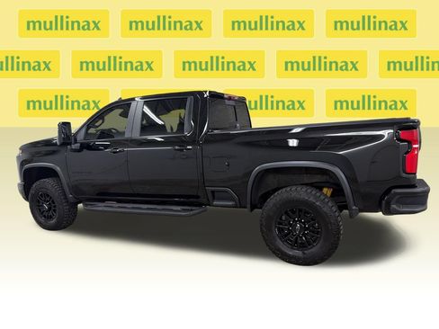 Used 2026 Chevrolet Silverado 2500 ZR2 AWD/4WD image 13