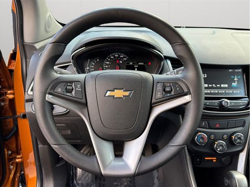 Used 2017 Chevrolet Trax LT w/ LT Convenience Package image 19