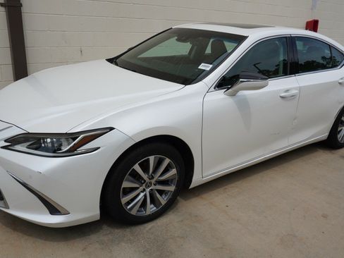 Used 2019 Lexus ES 350 w/ Premium Package FWD image 4
