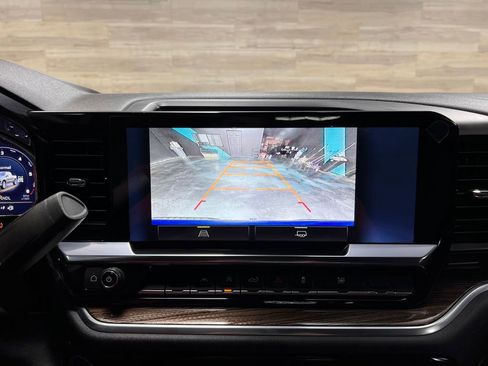 Used 2025 Chevrolet Silverado 1500 LT image 13