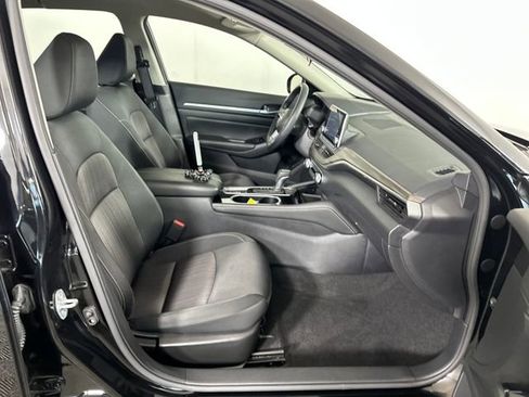Used 2023 Nissan Altima 2.5 SV image 28