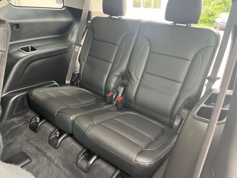 Used 2019 GMC Acadia SLT w/ LPO, Floor Liner Package AWD/4WD image 26