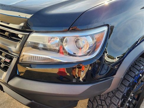 Used 2018 Chevrolet Colorado ZR2 w/ ZR2 Midnight Special Edition image 6