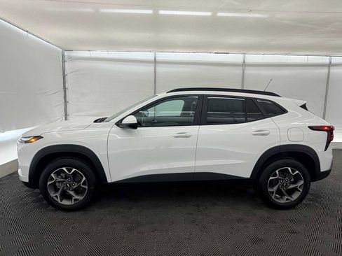 New 2026 Chevrolet Trax LT w/ Driver Confidence Package image 3