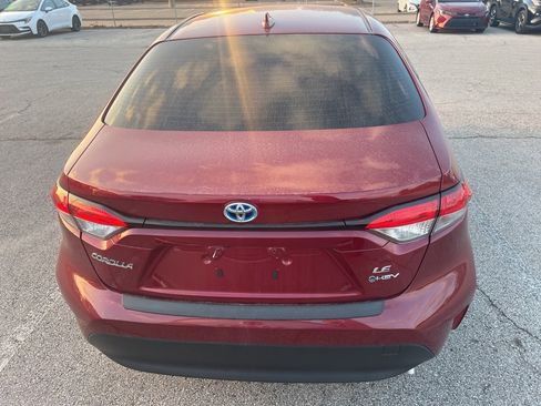 Used 2025 Toyota Corolla LE image 5