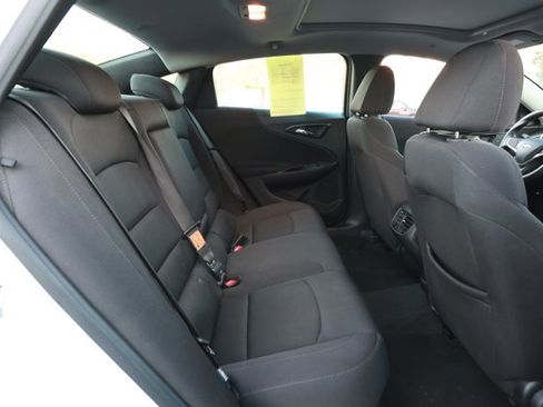 Used 2024 Chevrolet Malibu LT image 25