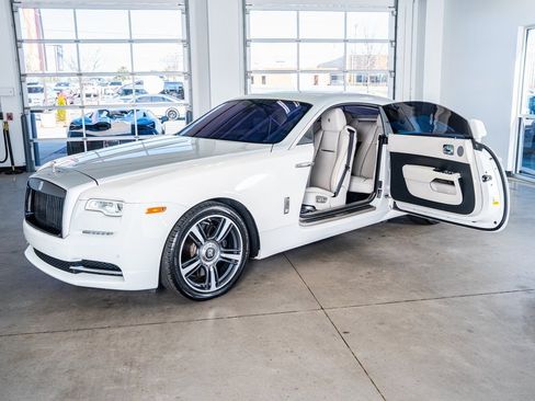 Used 2018 Rolls-Royce Wraith Base image 9