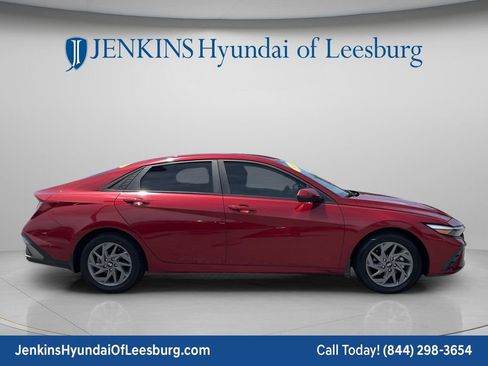Certified 2024 Hyundai Elantra SEL FWD image 2