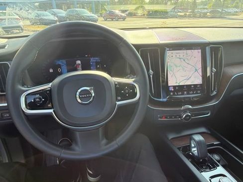 Used 2023 Volvo XC60 B5 Plus AWD/4WD image 16