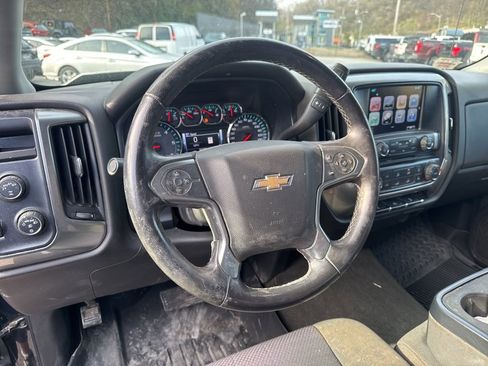 Used 2017 Chevrolet Silverado 1500 LT w/ LPO, Street Package image 9