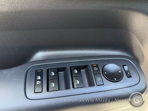 Used 2025 Hyundai Santa Fe SE FWD image 24