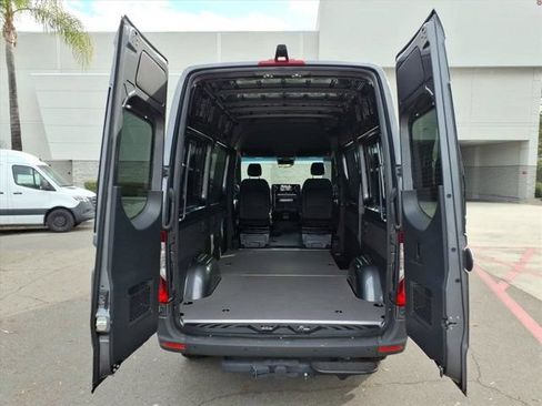 New 2024 Mercedes-Benz Sprinter 2500 image 21