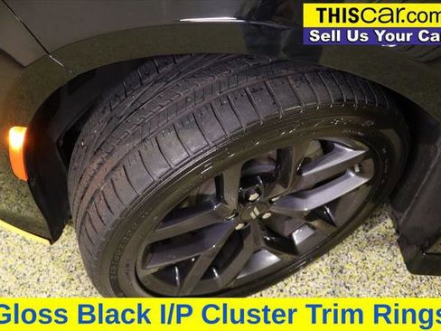 Used 2022 Dodge Charger R/T w/ Blacktop Package image 24