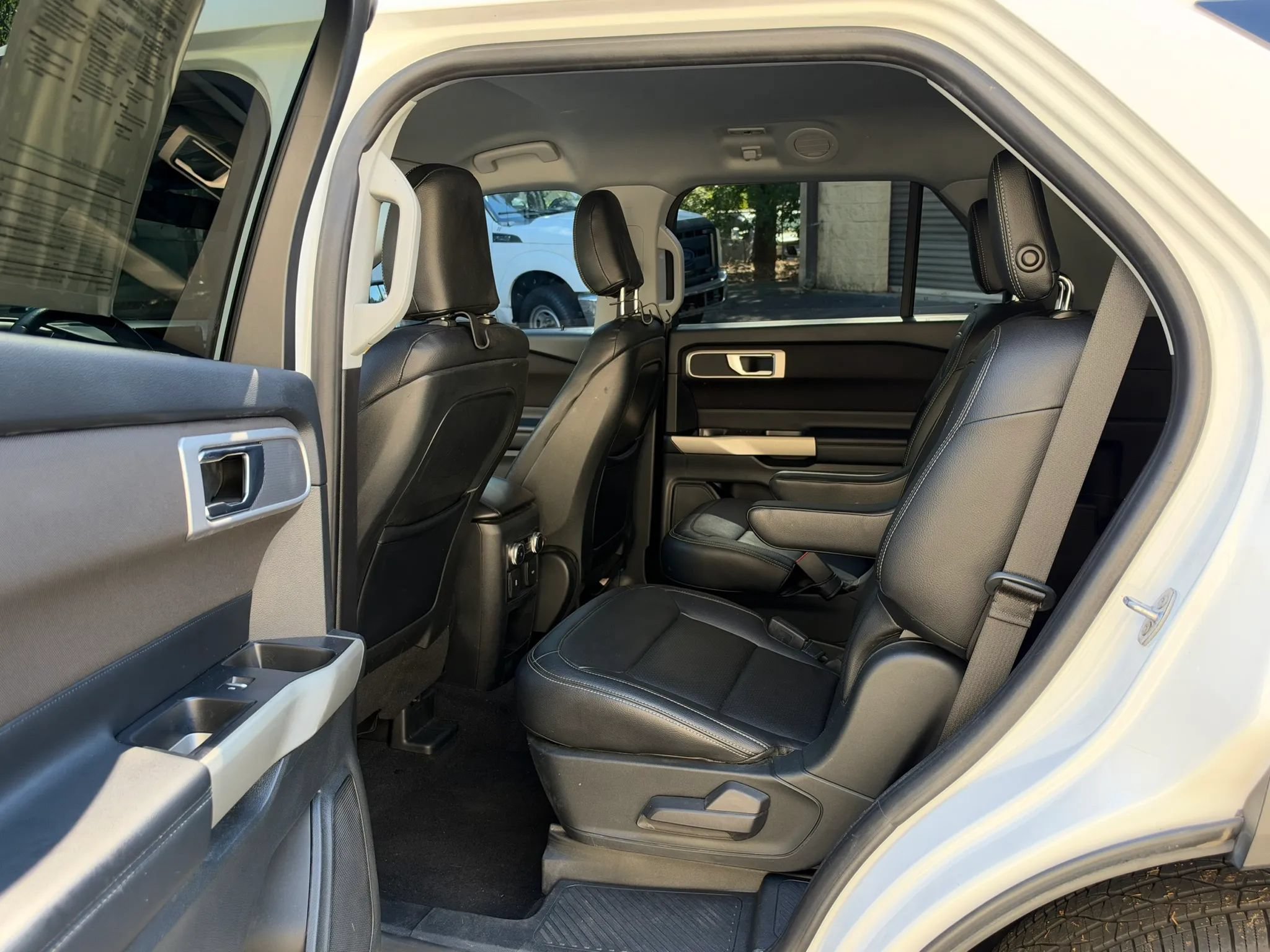 Used 2020 Ford Explorer XLT RWD image 29