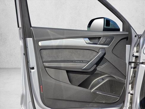 Certified 2023 Audi Q5 e Prestige w/ Prestige Package image 13