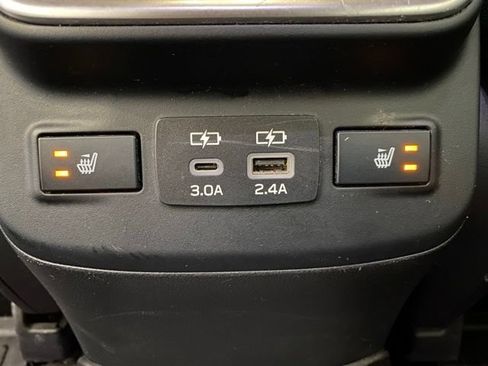Used 2023 Subaru Outback Limited AWD/4WD image 14