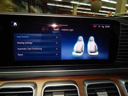 Used 2024 Mercedes-Benz GLE 53 AMG 4MATIC Coupe w/ AMG Night Package image 26