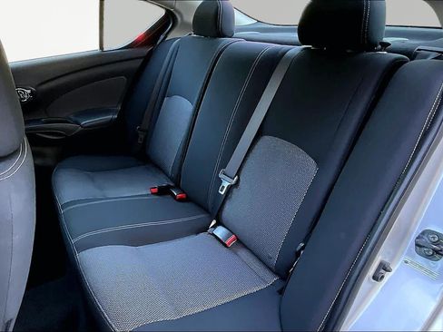 Used 2015 Nissan Versa SV FWD image 20