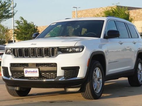 New 2026 Jeep Grand Cherokee L Laredo AWD/4WD image 3
