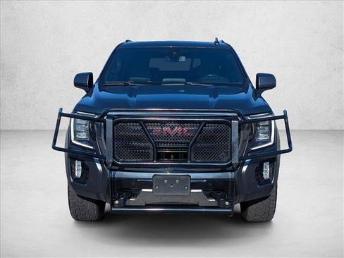 Used 2021 GMC Yukon XL AT4 w/ Technology Package AWD/4WD image 2