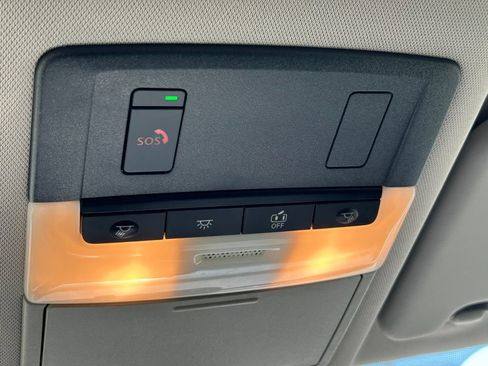 Used 2021 Nissan Rogue SV FWD image 17