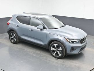 Used 2023 Volvo XC40 B4 Ultimate FWD video 1