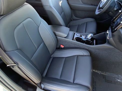 New 2025 Volvo XC40 B5 Plus w/ Protection Package Premier image 12